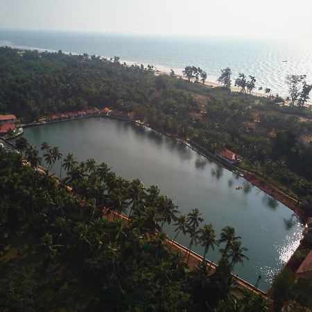 Veda5 Wellness Retreat & Spa Vieux-Goa Extérieur photo